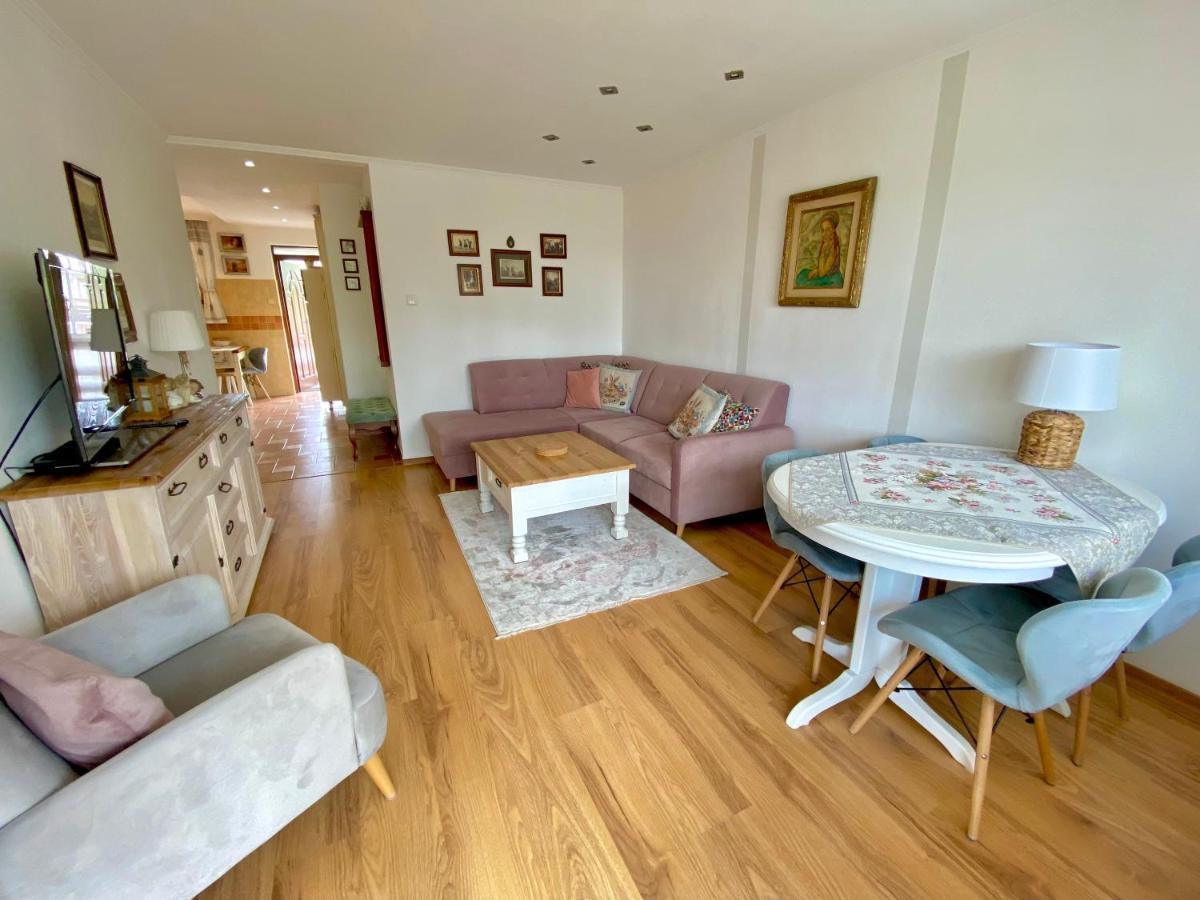 Przy Krupowkach - Laszka Apartment *
